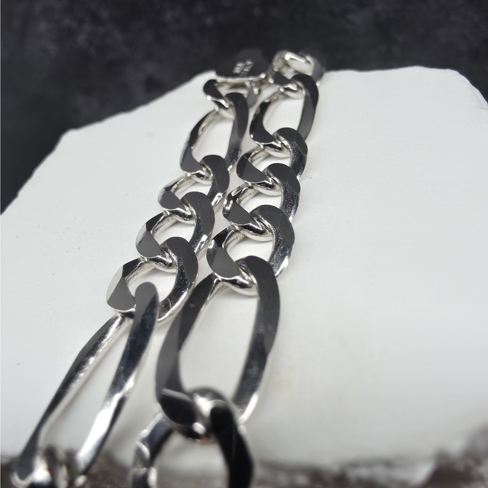 Solid 925 Sterling Silver Figaro Bracelet 6.9mm 8" Italy 10.01g