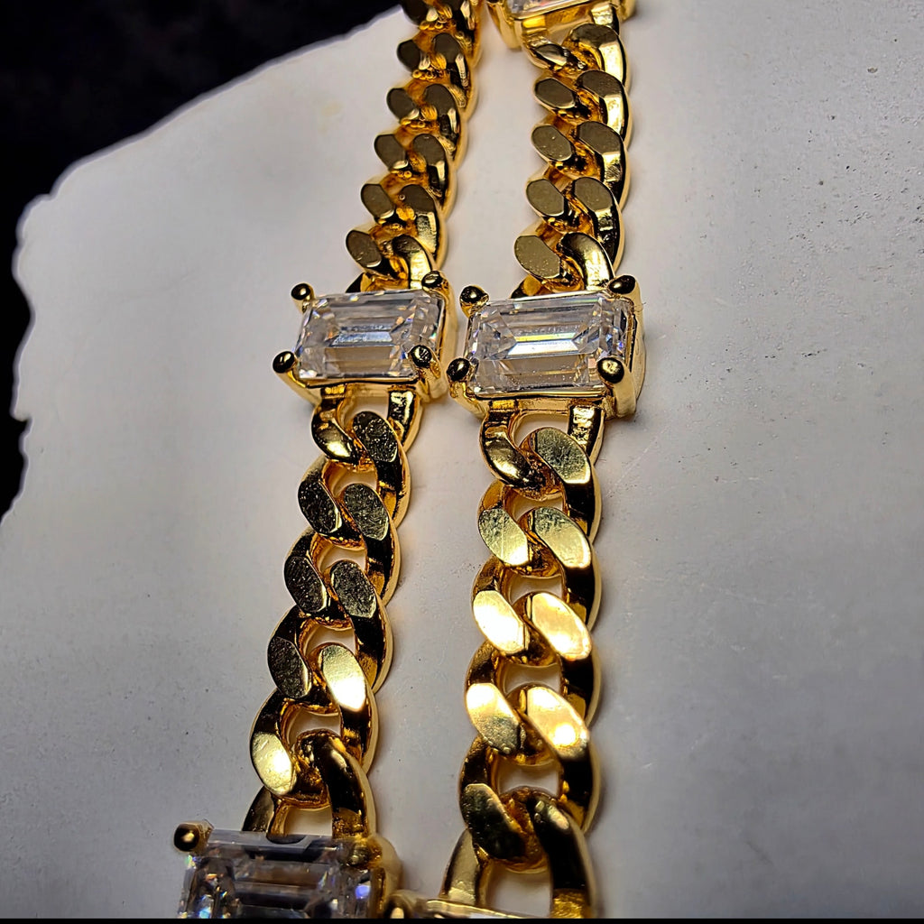 3.30 CTW Emerald-Cut VVS/D Moissanite Cuban Bracelet in Gold Over Silver (4.4mm, 7")