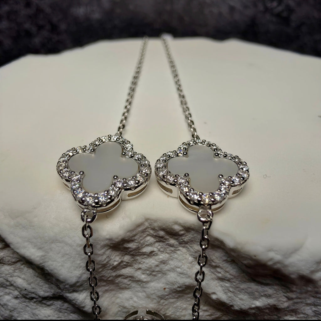 7+1" 0.44ctw Moissanite Mother of Pearl Clover Bracelet 925 Sterling Silver