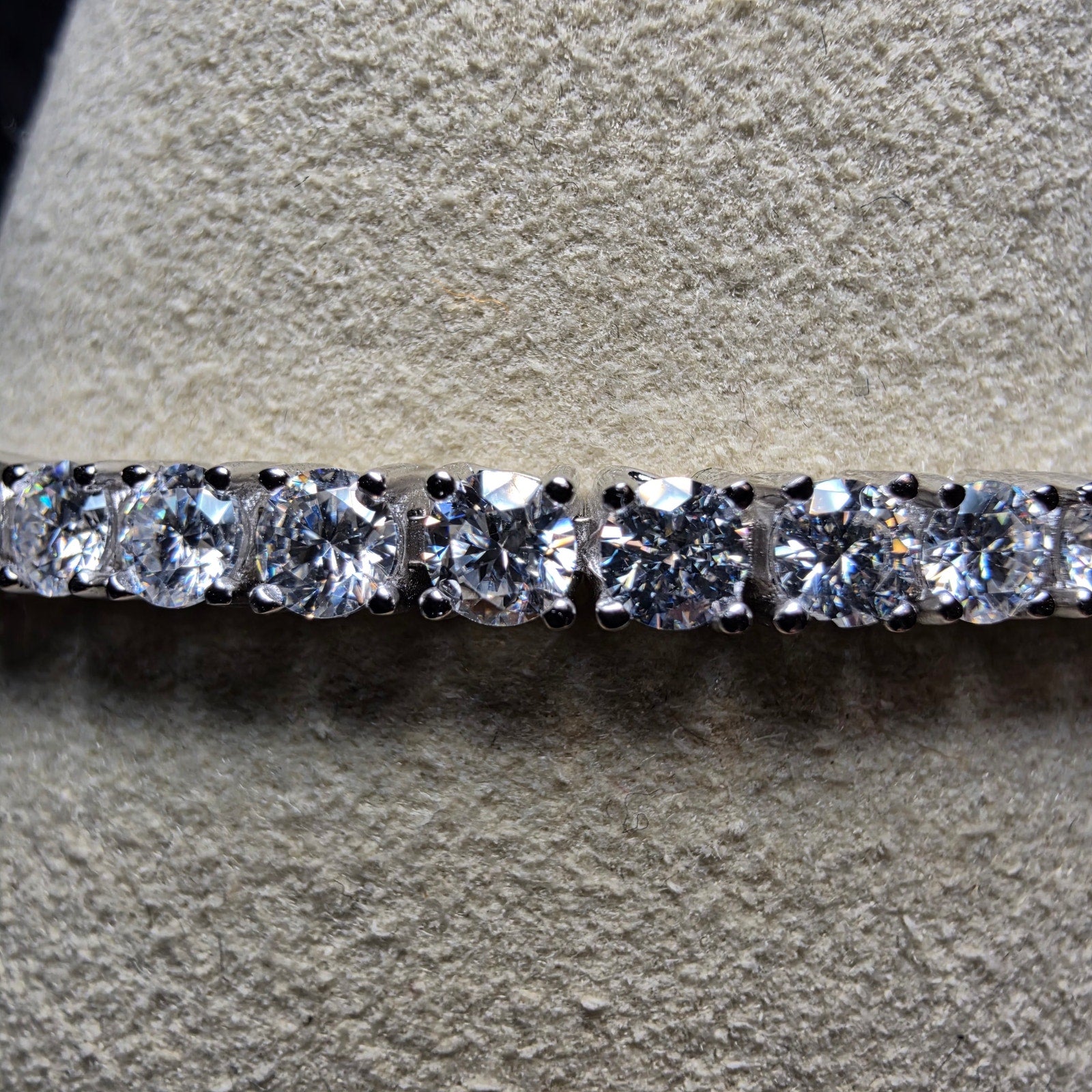 5.68 CTTW Round Brilliant Moissanite Tennis Bracelet 925 Silver 8" 3mm GRA