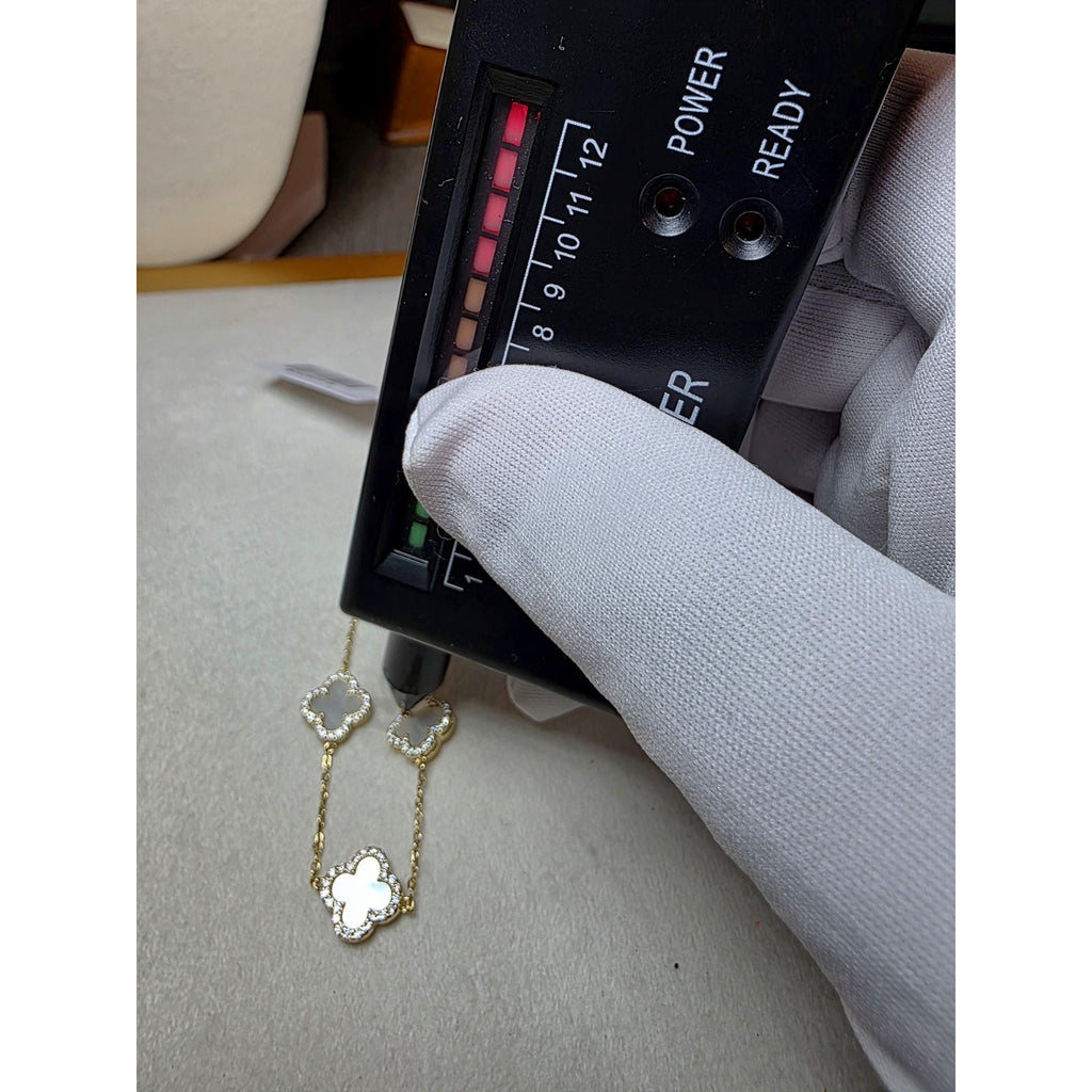 7-8" MOP 0.44ctw Moissanite Clover Gold Over 925 Sterling Silver Braclet