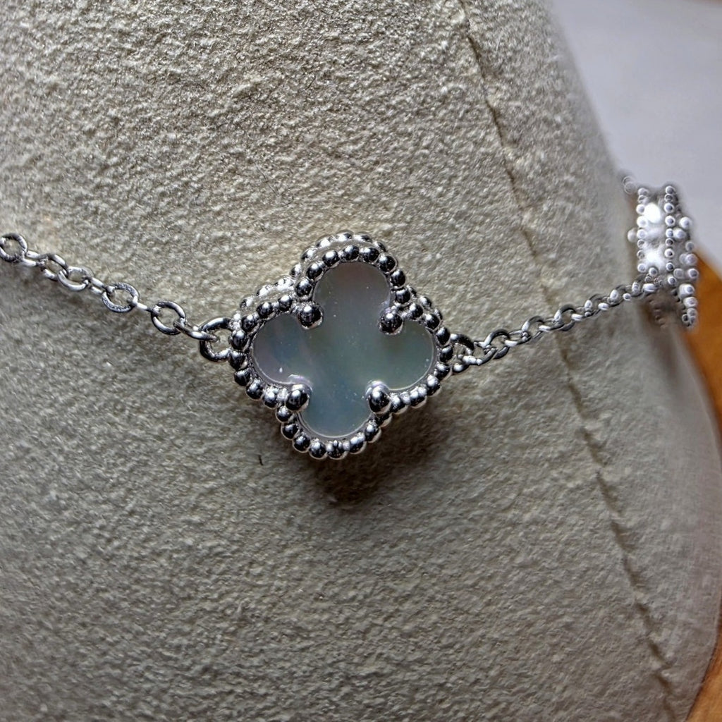 7+1" White Mother of Pearl Station 5-Clover Bracelet Solid 925 Sterling Silver