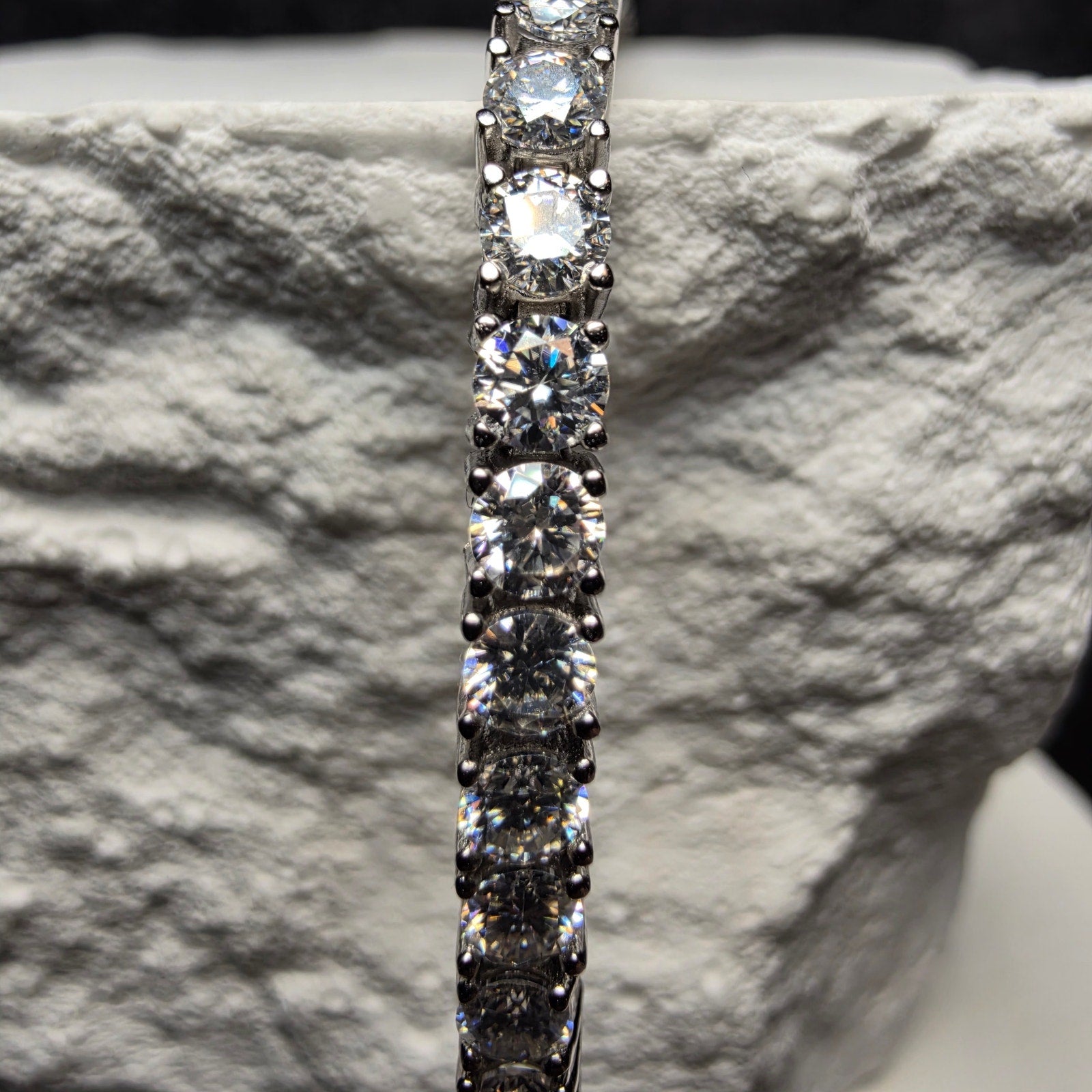 5.68 CTTW Round Brilliant Moissanite Tennis Bracelet 925 Silver 8" 3mm GRA