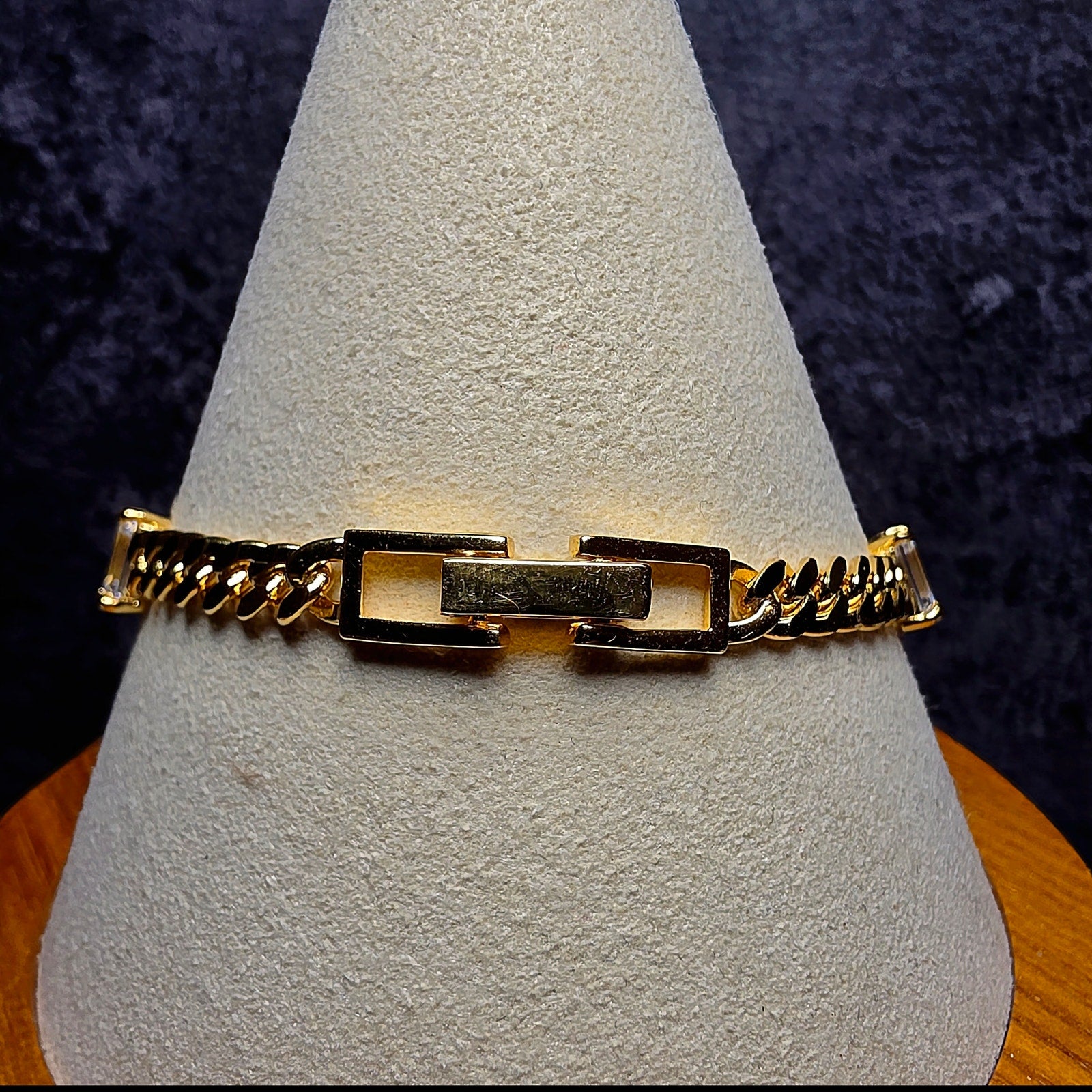 3.30 CTW Emerald-Cut VVS/D Moissanite Cuban Bracelet in Gold Over Silver (4.4mm, 7")