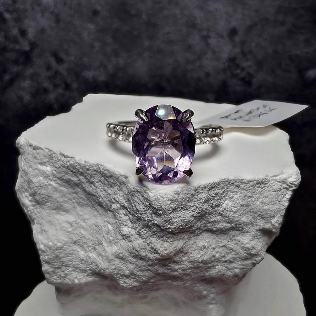 2.40 CT Oval Pink Amethyst Ring Size 6 Sterling Silver 925 White Topaz Accent