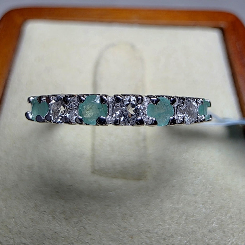 Size 7 Natural Emerald & 0.46ctw Moissanite Half Eternity Band 925 Silver Ring