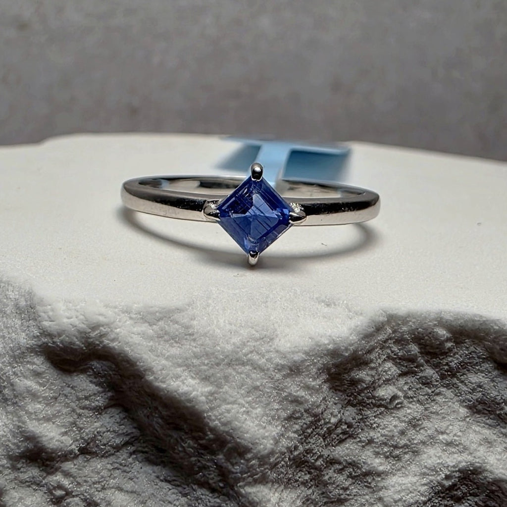 Size 6 Natural Kyanite Solitaire Ring Solid 925 Sterling Silver 2mm Band
