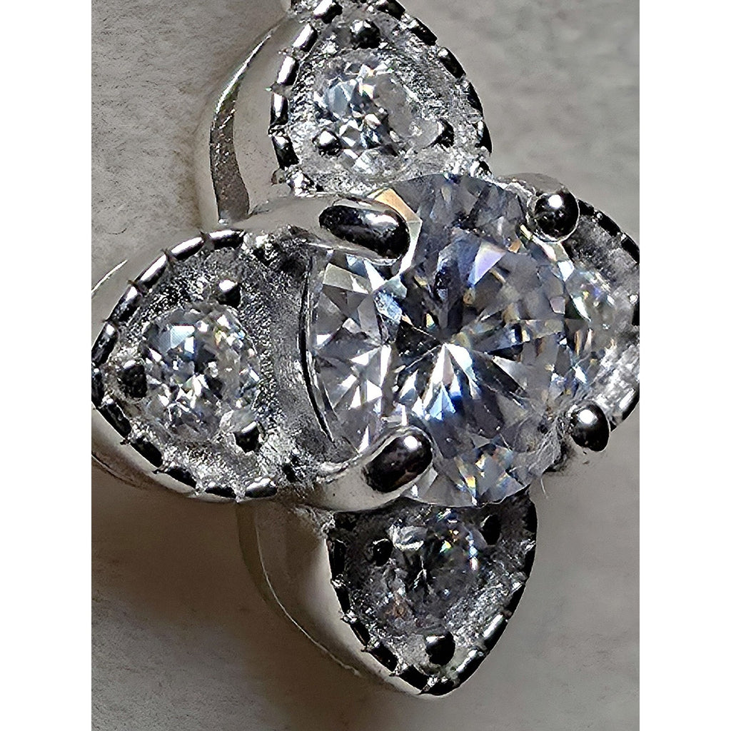 18" 0.65ctw Moissanite Clover Pendant w/Beaded Necklace 925 Sterling Silver