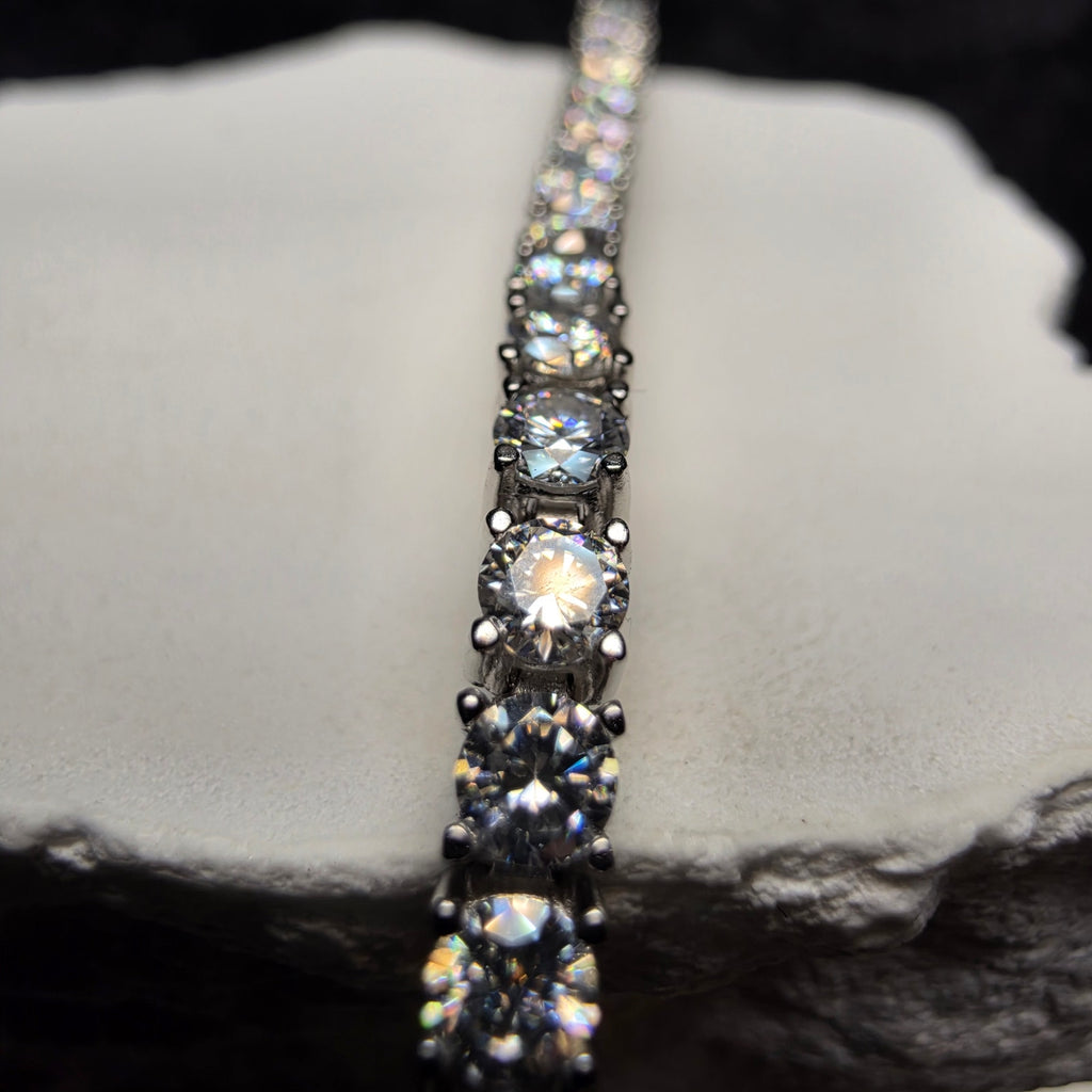 5.68 CTTW Round Brilliant Moissanite Tennis Bracelet 925 Silver 8" 3mm GRA