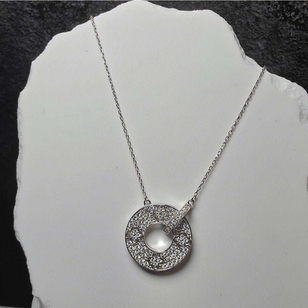 1.37 CTW Moissanite Clover Circle Pendant Necklace 18+1" 925 Silver