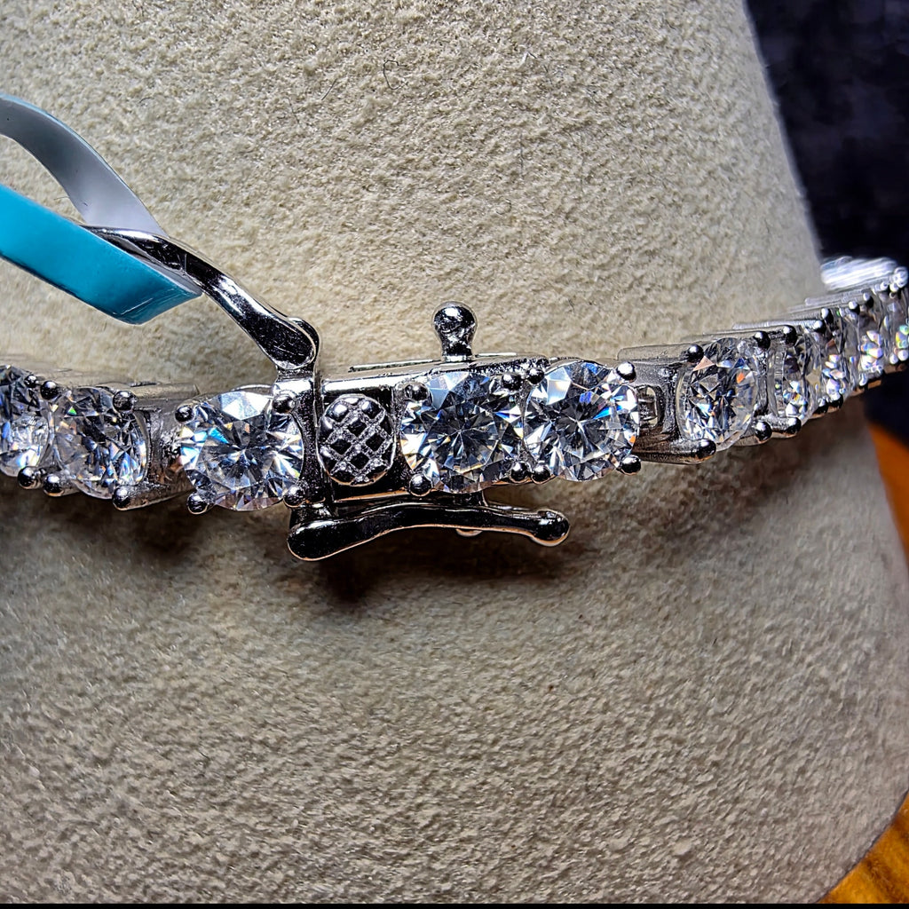14.09 CTTW Moissanite Tennis Bracelet in 925 Sterling Silver – 4mm, 8"