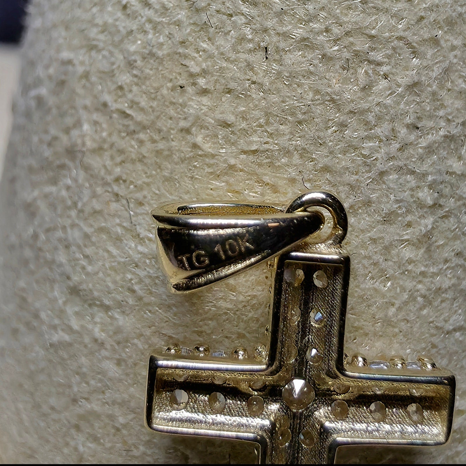 10K Yellow Gold Dainty Pavé Cross Pendant, Charm (0.40g)
