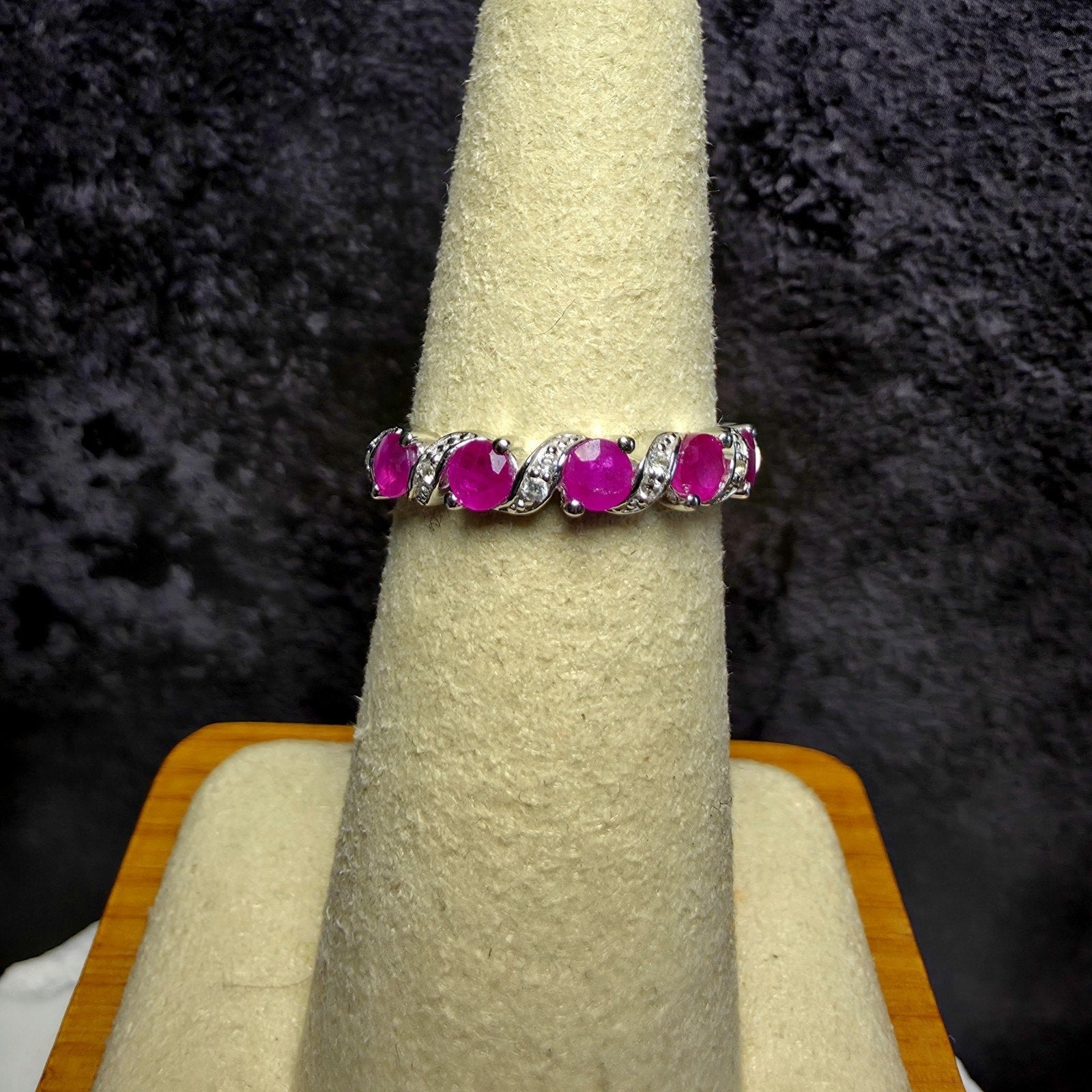 0 .69ctw Natural Ruby Ring 925 Sterling Silver Size 6 S Wave Accent Stones