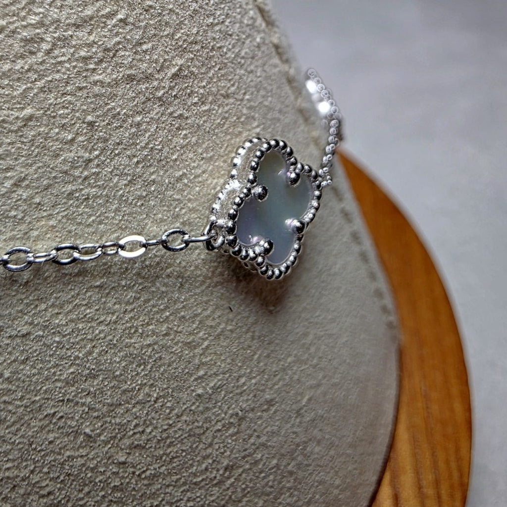 7+1" White Mother of Pearl Station 5-Clover Bracelet Solid 925 Sterling Silver