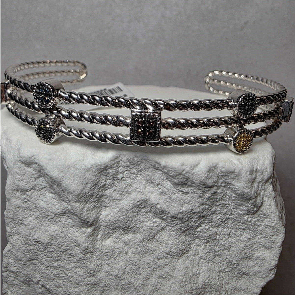 0.25ctw Multicolor Natural Diamond Adjustable Bangle in Solid 925 Silver (22g)