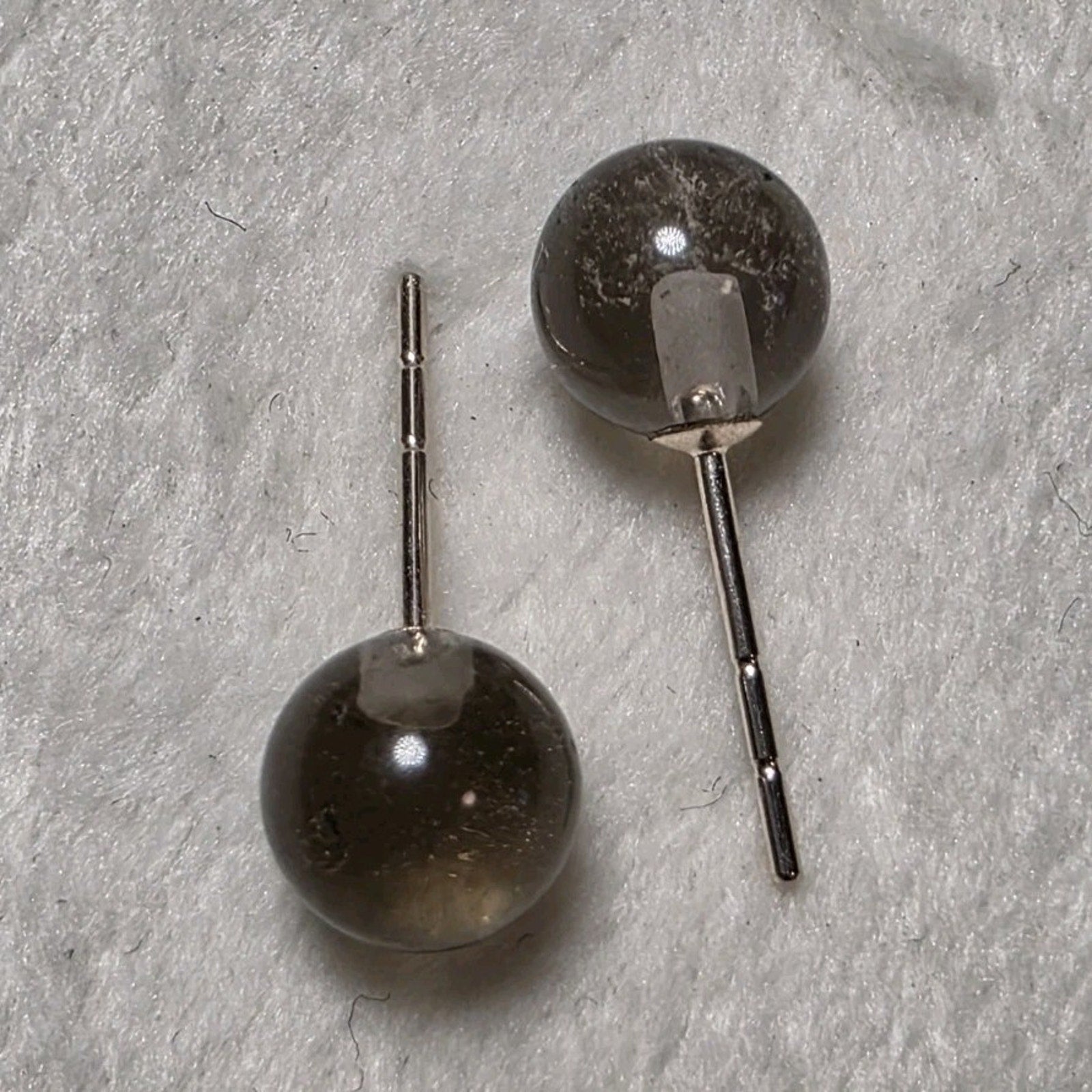6.0mm Gray Round Stud 10k White Gold Earrings w/ Rubber Back Closure