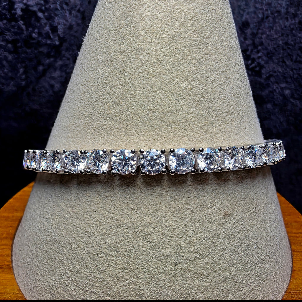 14.09 CTTW Moissanite Tennis Bracelet in 925 Sterling Silver – 4mm, 8"