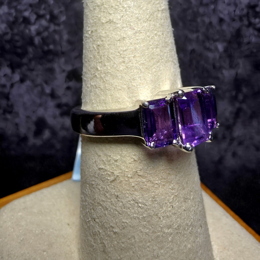 3-Stone Natural Purple Amethyst Ring 925 Sterling Silver Emerald Cut Size 8