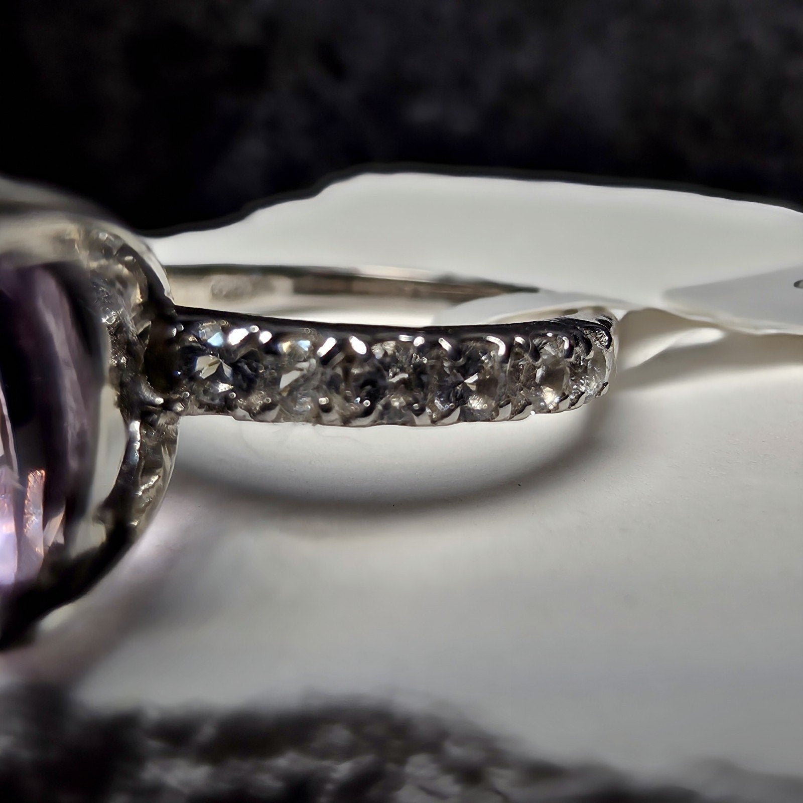2.40 CT Oval Pink Amethyst Ring Size 6 Sterling Silver 925 White Topaz Accent