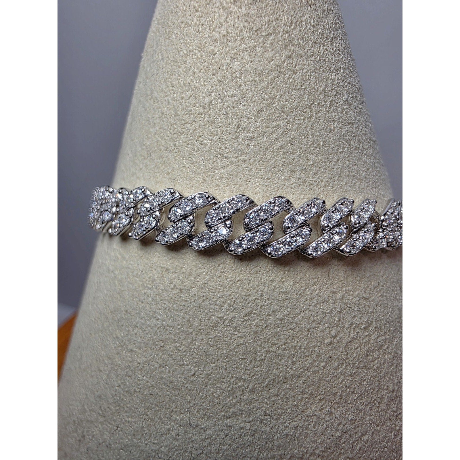 7” 3.16ctw 5.8mm Moissanite Monaco Cuban 9.21g Solid Sterling Silver