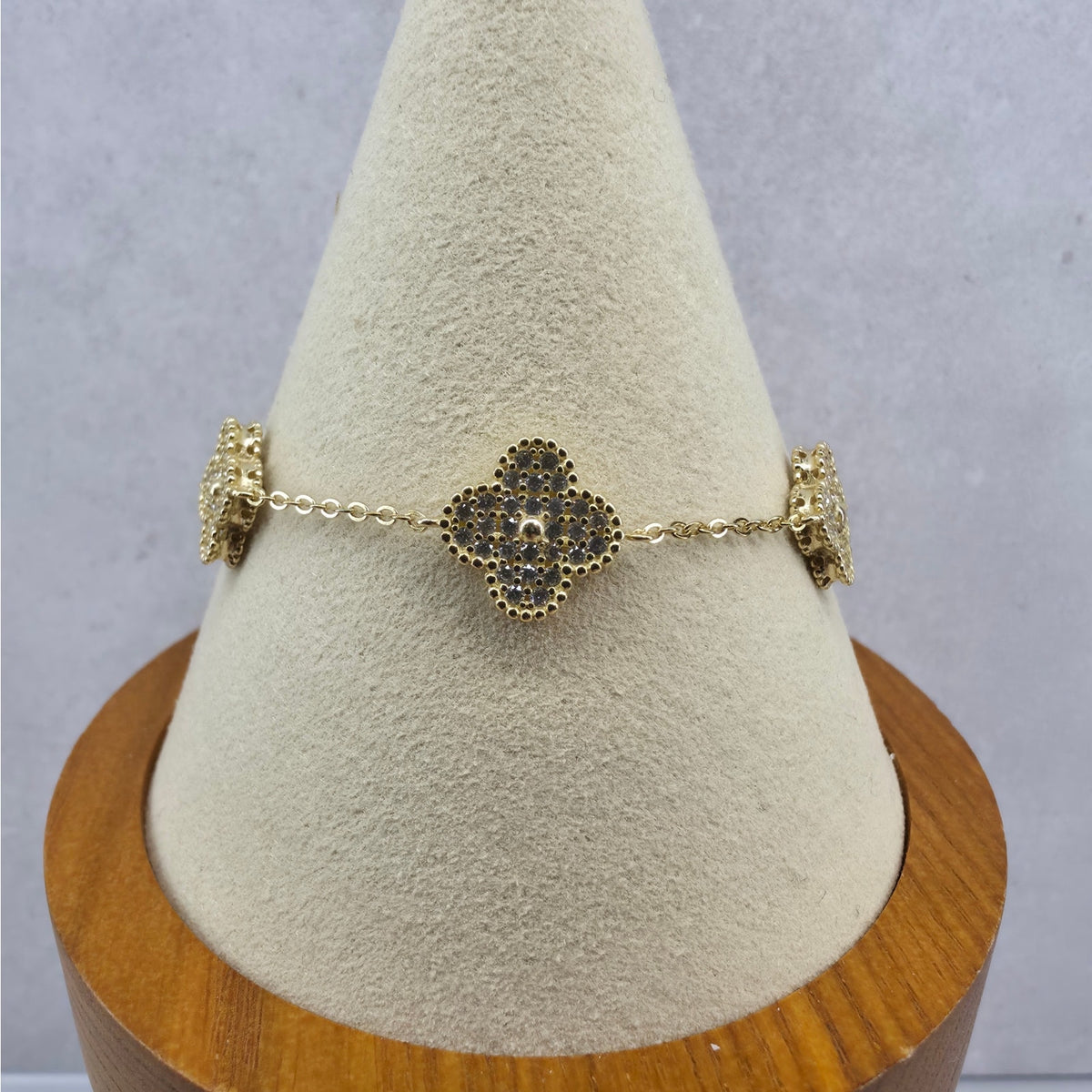 7+1" 12mm Pave Large Five-Motif Clover Bracelet Gold Plated 925 Silver