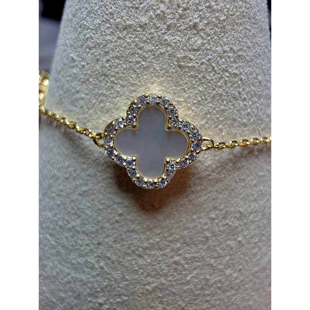 7-8" MOP 0.44ctw Moissanite Clover Gold Over 925 Sterling Silver Braclet