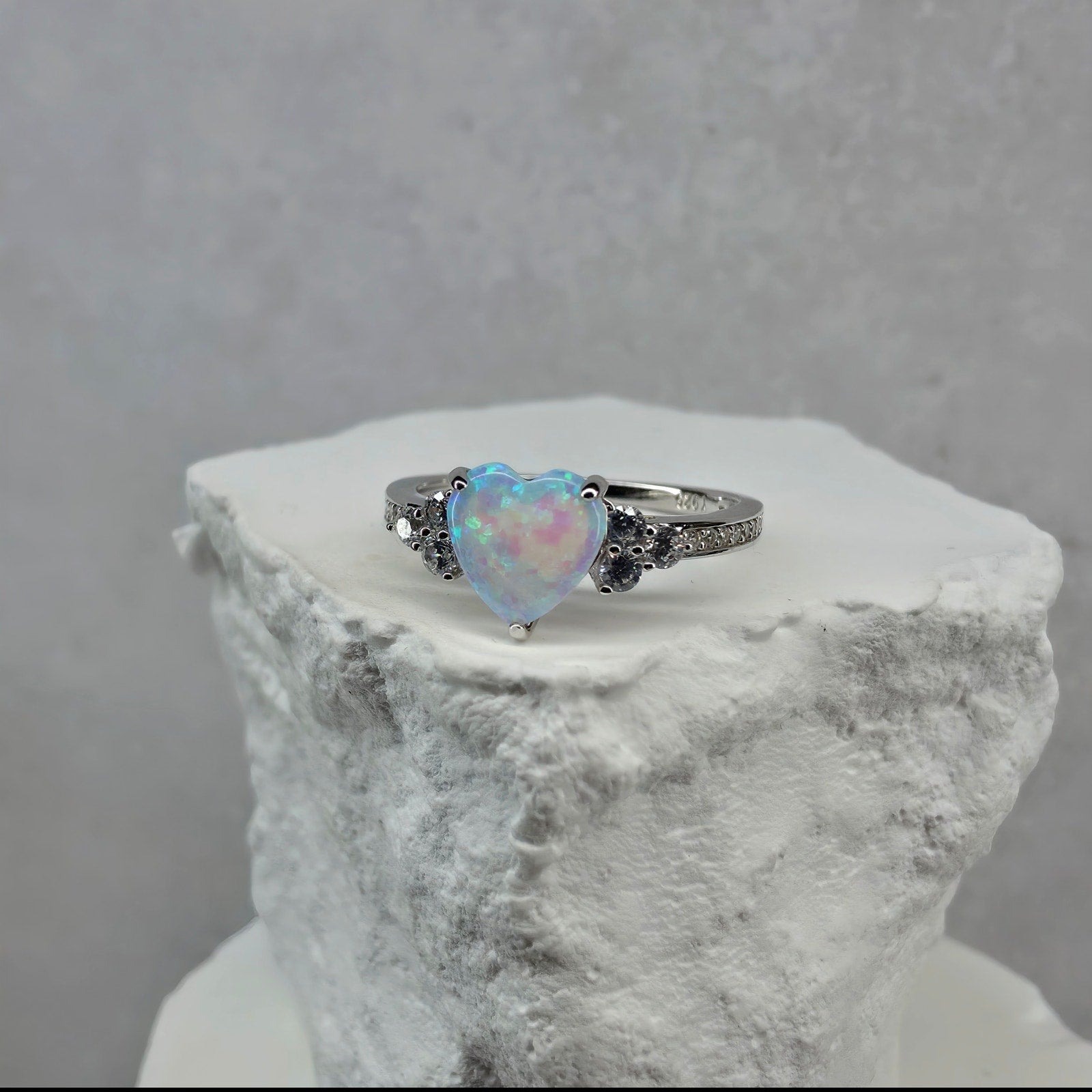 925 Sterling Silver Lab Opal Heart Ring with CZ Accents – Size 7