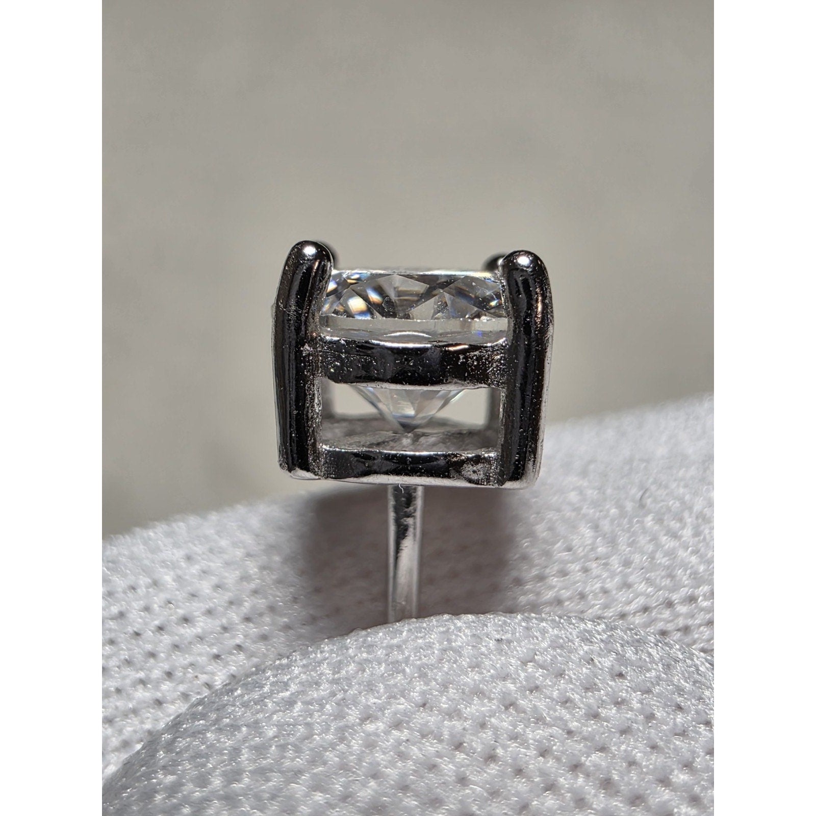 1.6CTW 6mm Round Moissanite Stud Earrings 925 Sterling Silver Prong Butterfly