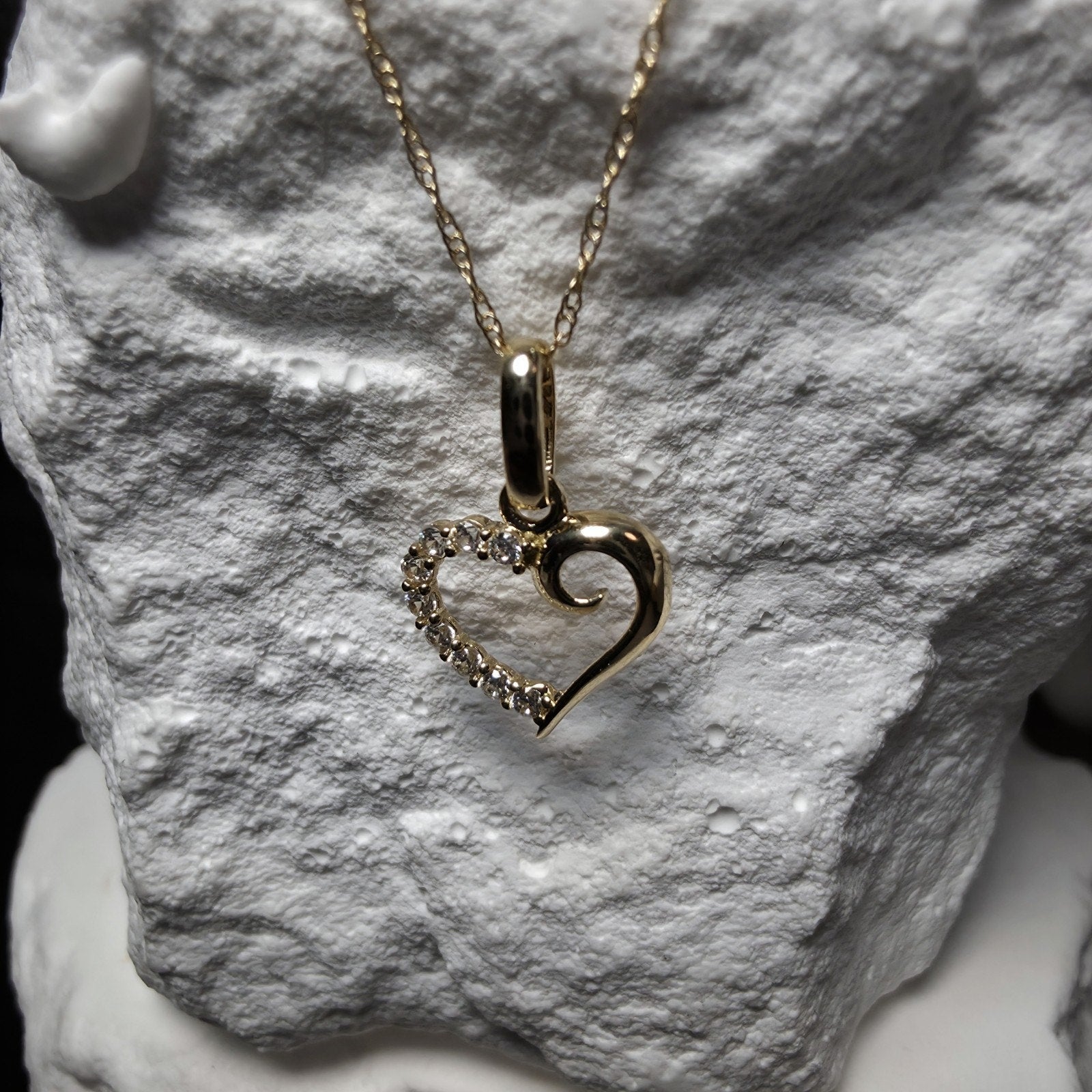 Solid 10K Yellow Gold Open Heart Pendant & 10k Singapore Necklace – 16 Inches