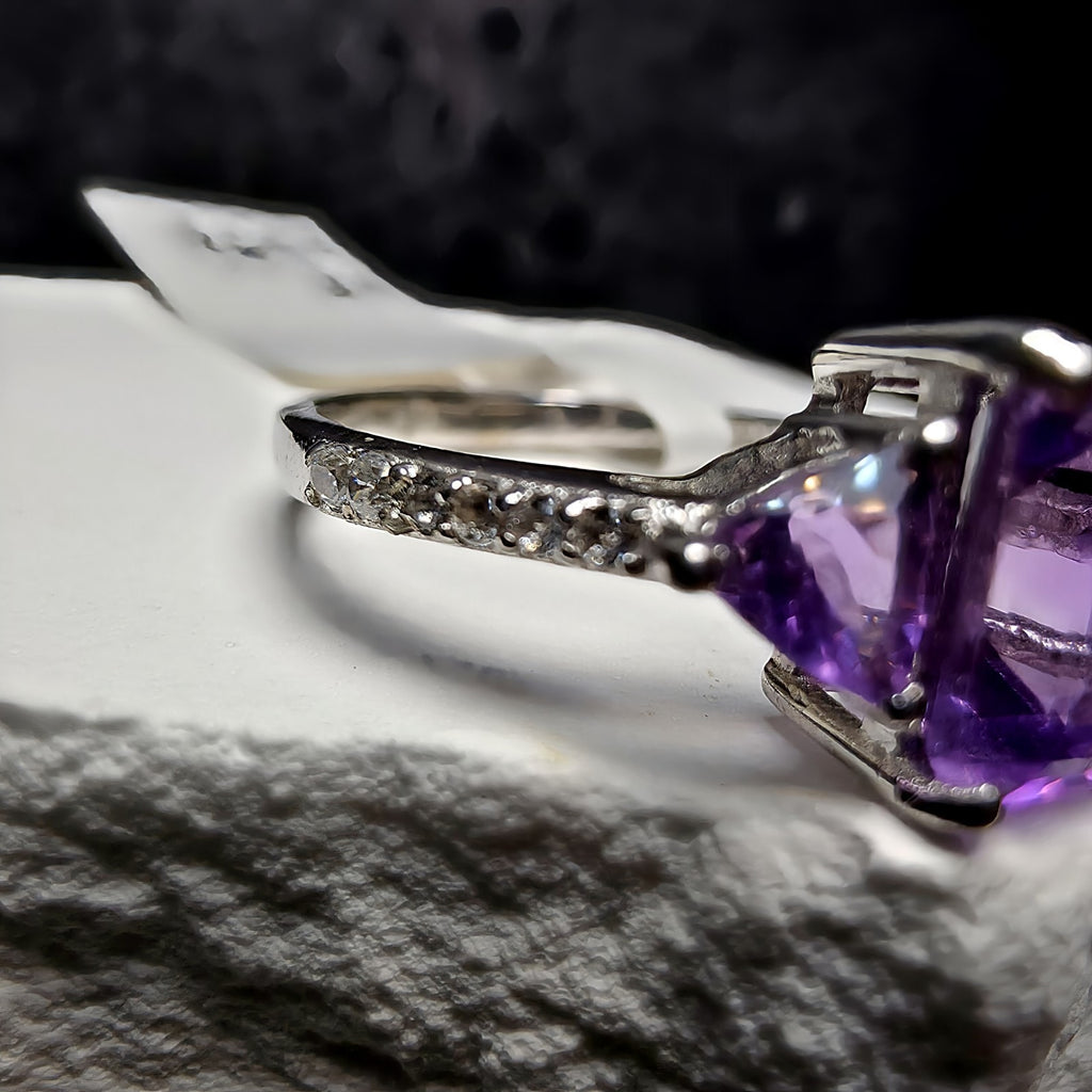 1.67ctw Natural Amethyst & White Topaz Ring – 925 Sterling Silver (Size 7)
