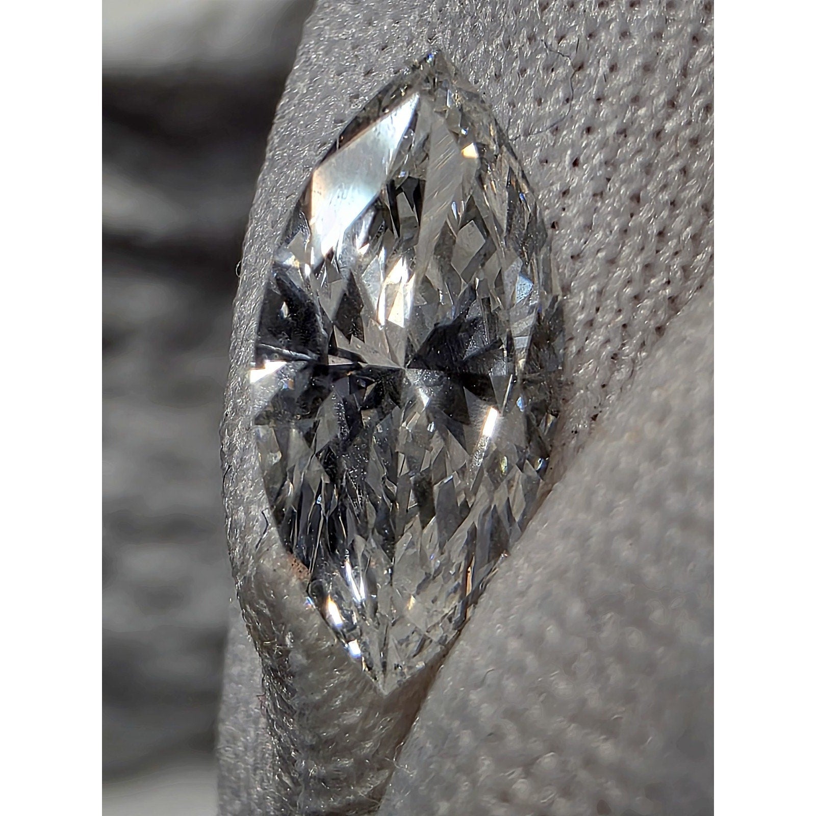 1.0ct Marquise Brilliant Cut Lab Diamond CVD IGI Certified Color:E Clarity: VS1