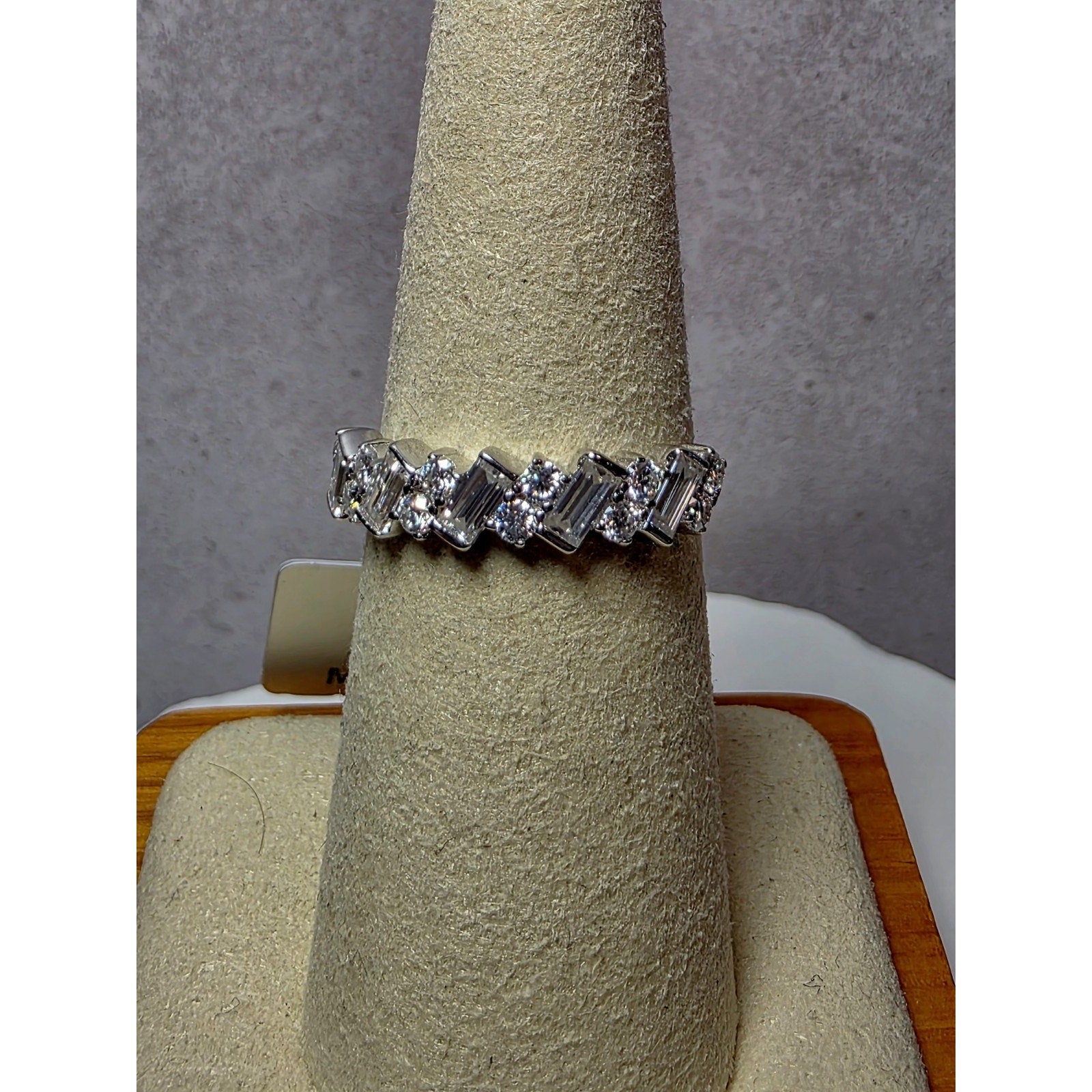 S7 1.13ctw Moissanite Emerald & Round Stones Ring 925 Sterling Silver