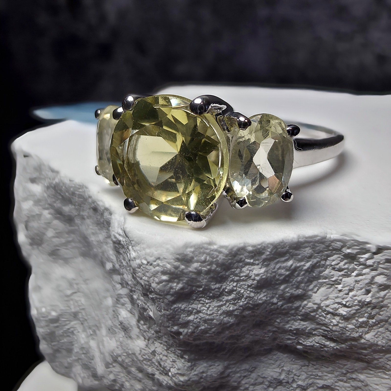 Natural Lemon Quartz 3-Stone Ring in 925 Sterling Silver – Size 8
