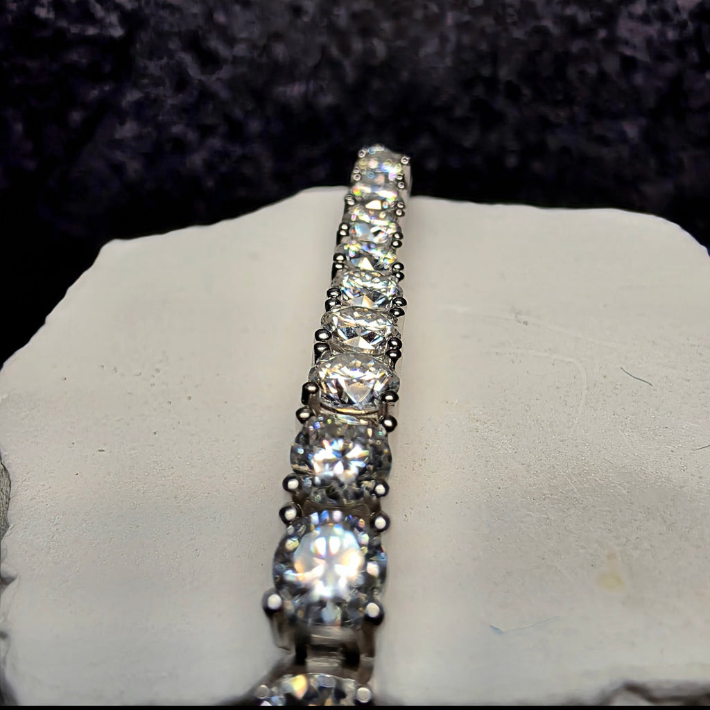 14.09 CTTW Moissanite Tennis Bracelet in 925 Sterling Silver – 4mm, 8"