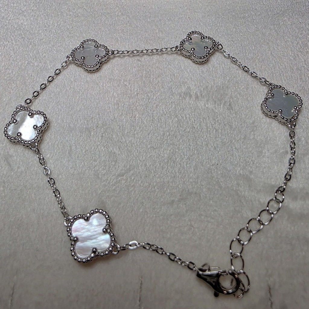 7+1" White Mother of Pearl Station 5-Clover Bracelet Solid 925 Sterling Silver