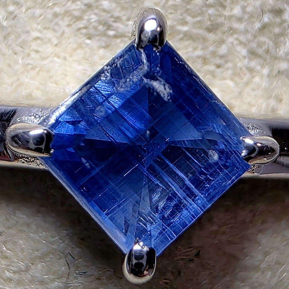 Size 6 Natural Kyanite Solitaire Ring Solid 925 Sterling Silver 2mm Band