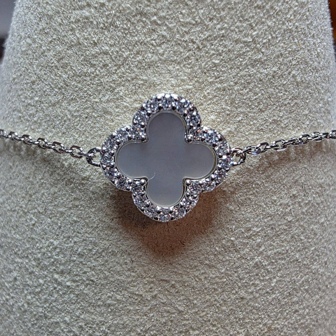 7+1" 0.44ctw Moissanite Mother of Pearl Clover Bracelet 925 Sterling Silver