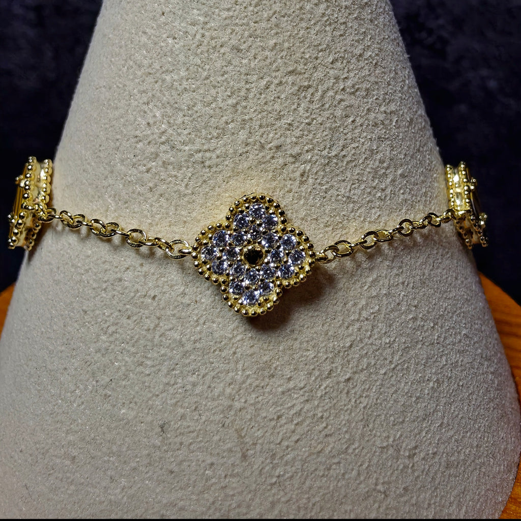 7+1" Tiger's Eye & CZ Clover Station Bracelet in Gold over 925 Sterling Silver