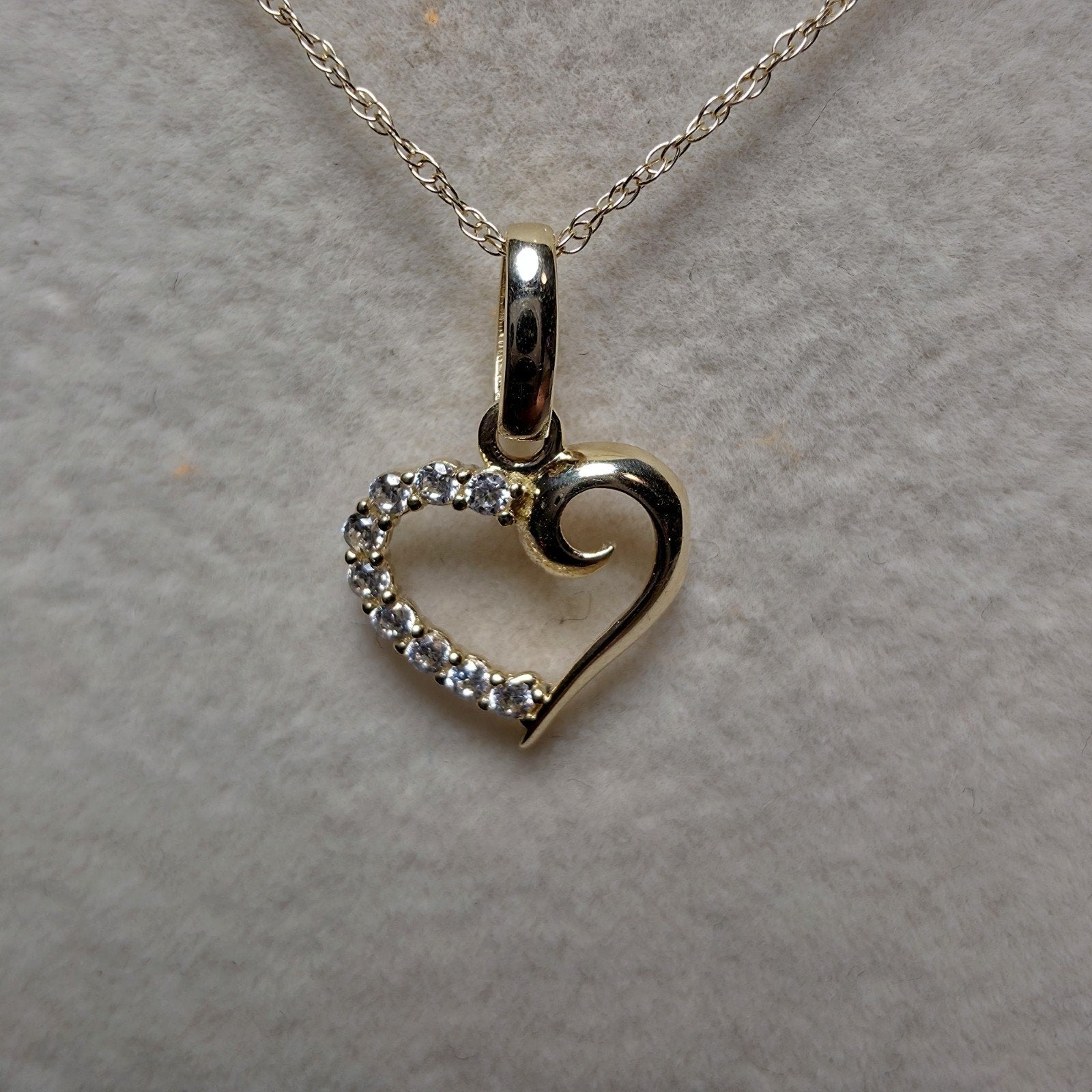 Solid 10K Yellow Gold Open Heart Pendant & 10k Singapore Necklace – 16 Inches