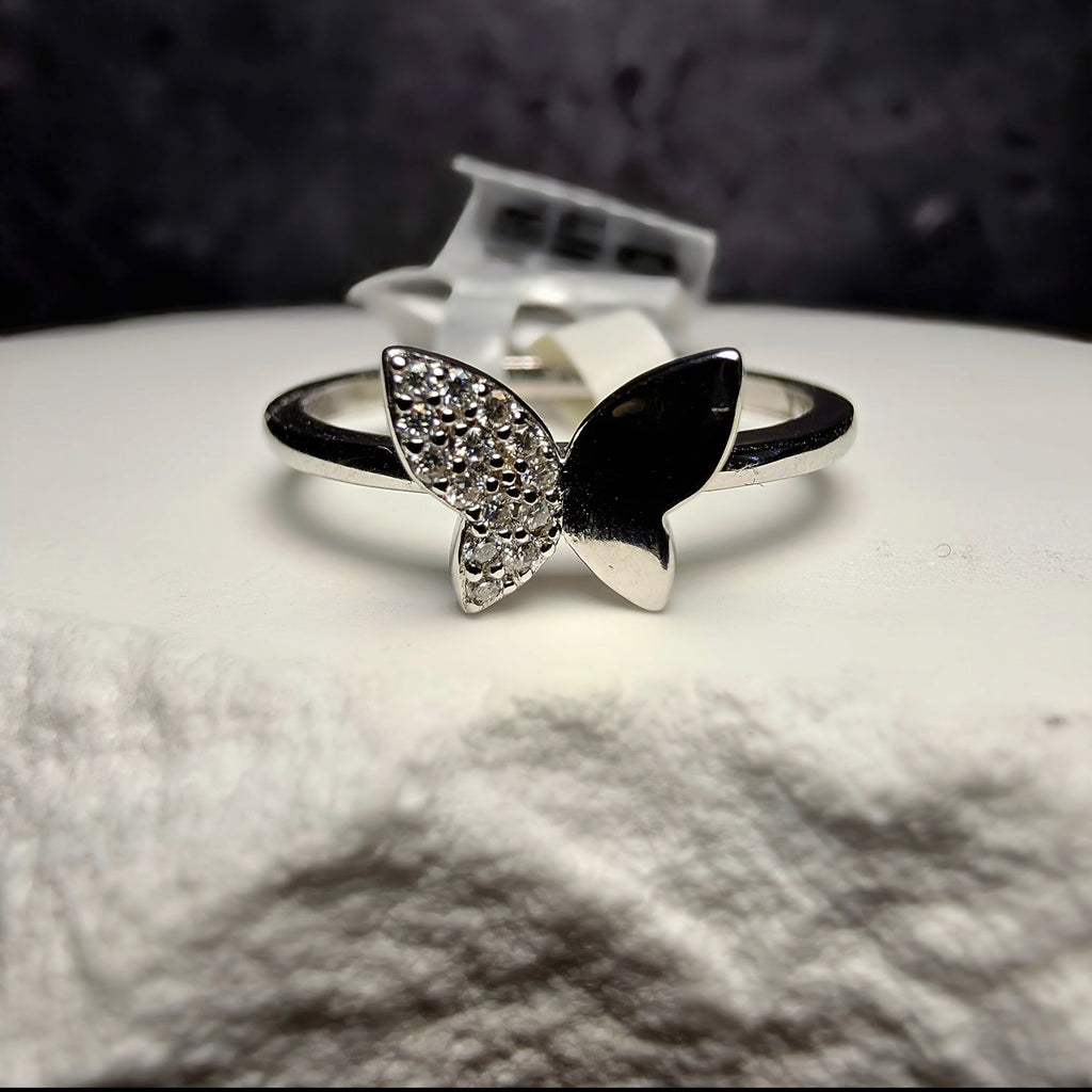 925 Sterling Silver Pavé Moissanite Butterfly Ring – Size 8 (1.00 CTW)