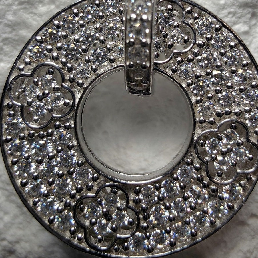 1.37 CTW Moissanite Clover Circle Pendant Necklace 18+1" 925 Silver