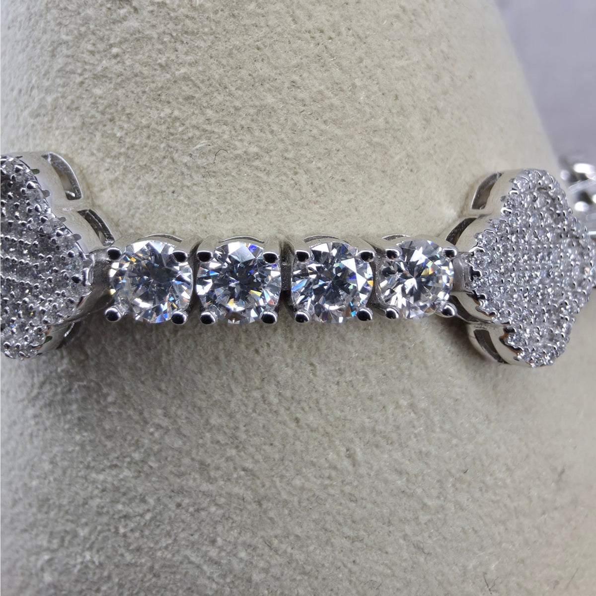 7" 4mm 8.70ctw Moissanite Clover Tennis Bracelet 925 Silver Box Lock GRA