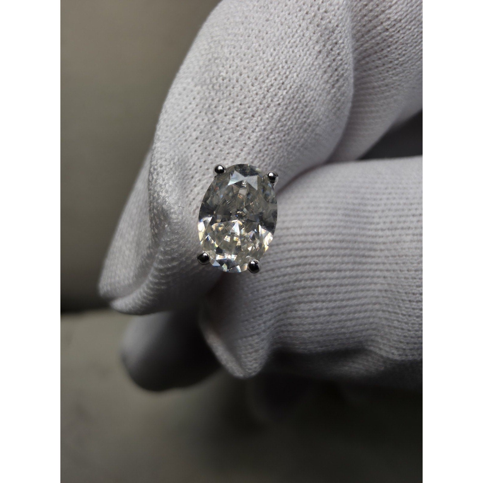 2.0CTW 7mm Oval Moissanite Stud Earrings Prong VVSD Color