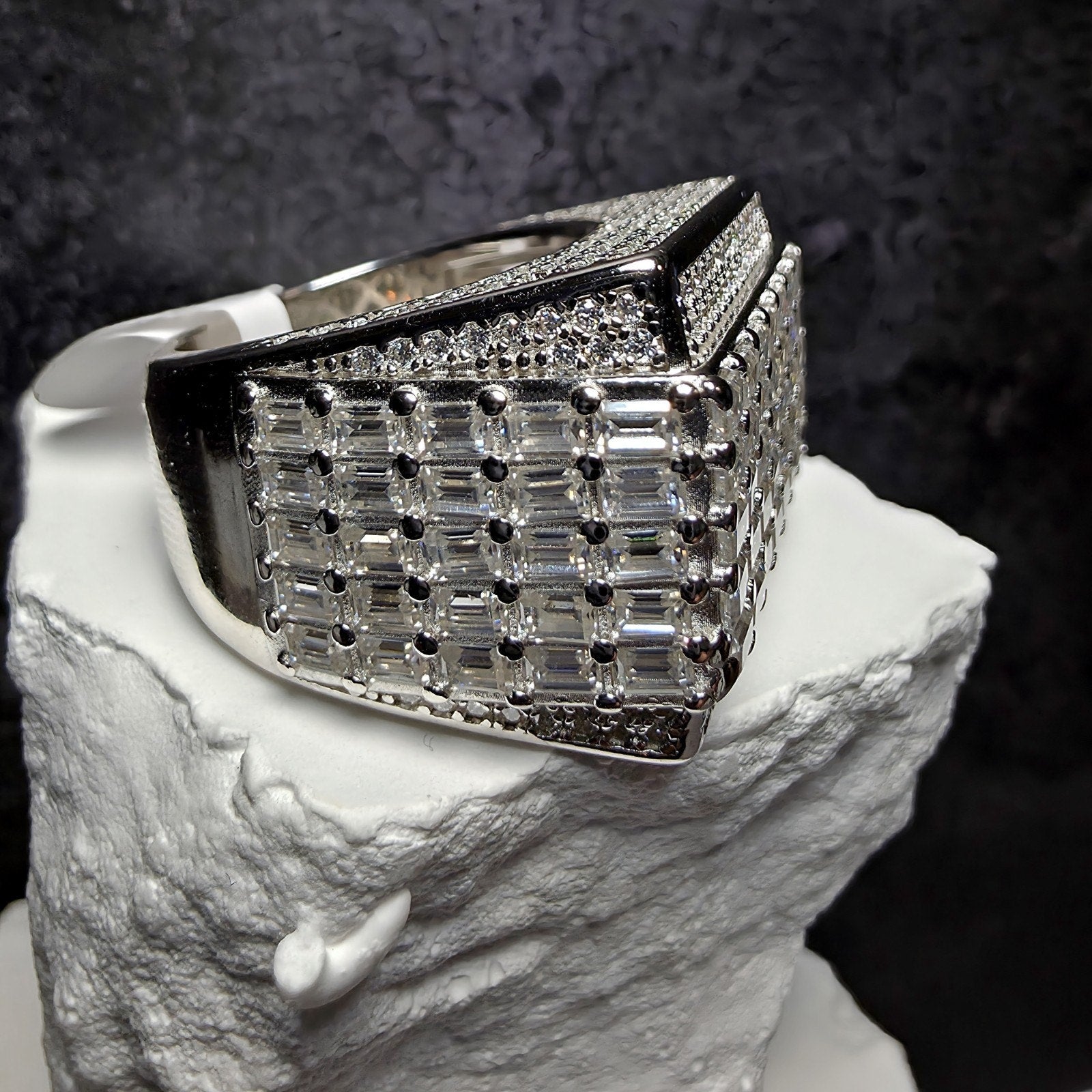10.64ctw Moissanite Men's Statement Ring - 925 Silver (Size 11) GRA Certified