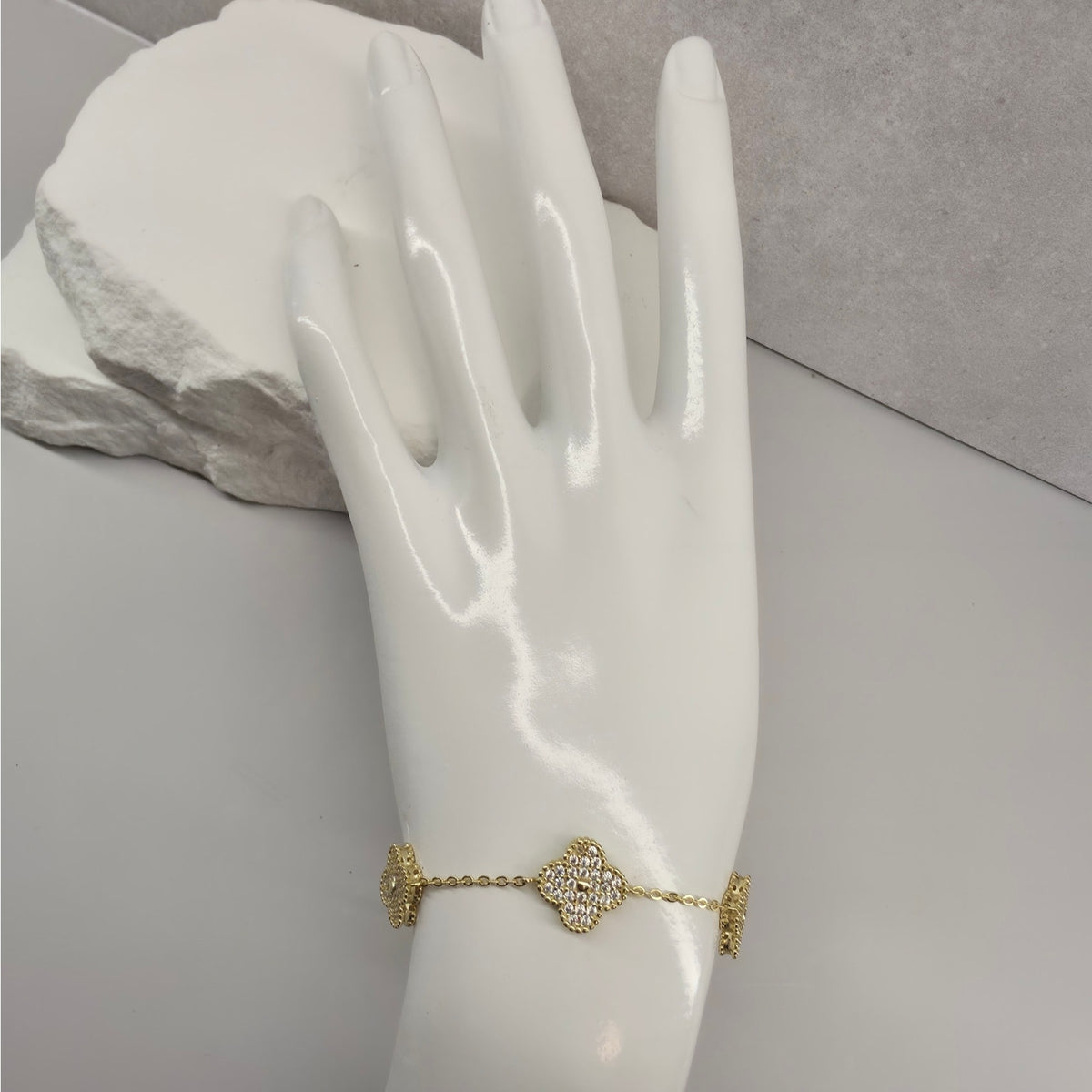 7+1" 12mm Pave Large Five-Motif Clover Bracelet Gold Plated 925 Silver