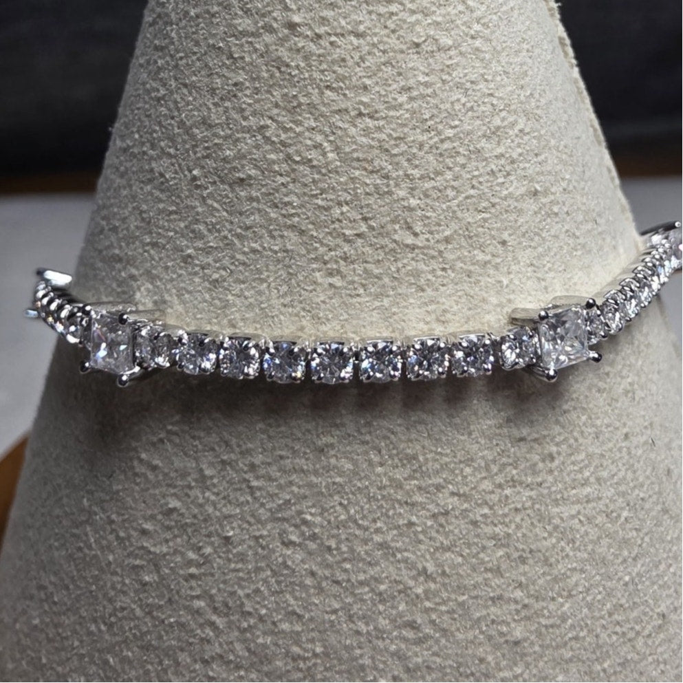 0.83ctw Moissanite Princess Cut Tennis Bracelet 925 Sterling Silver Adjustable