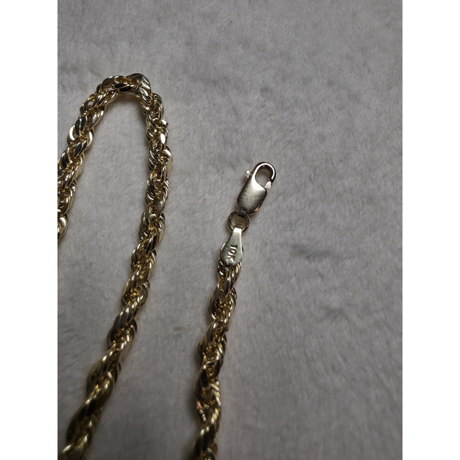 8" 4mm 10k Gold Diamond Cut Hollow Rope Stamped