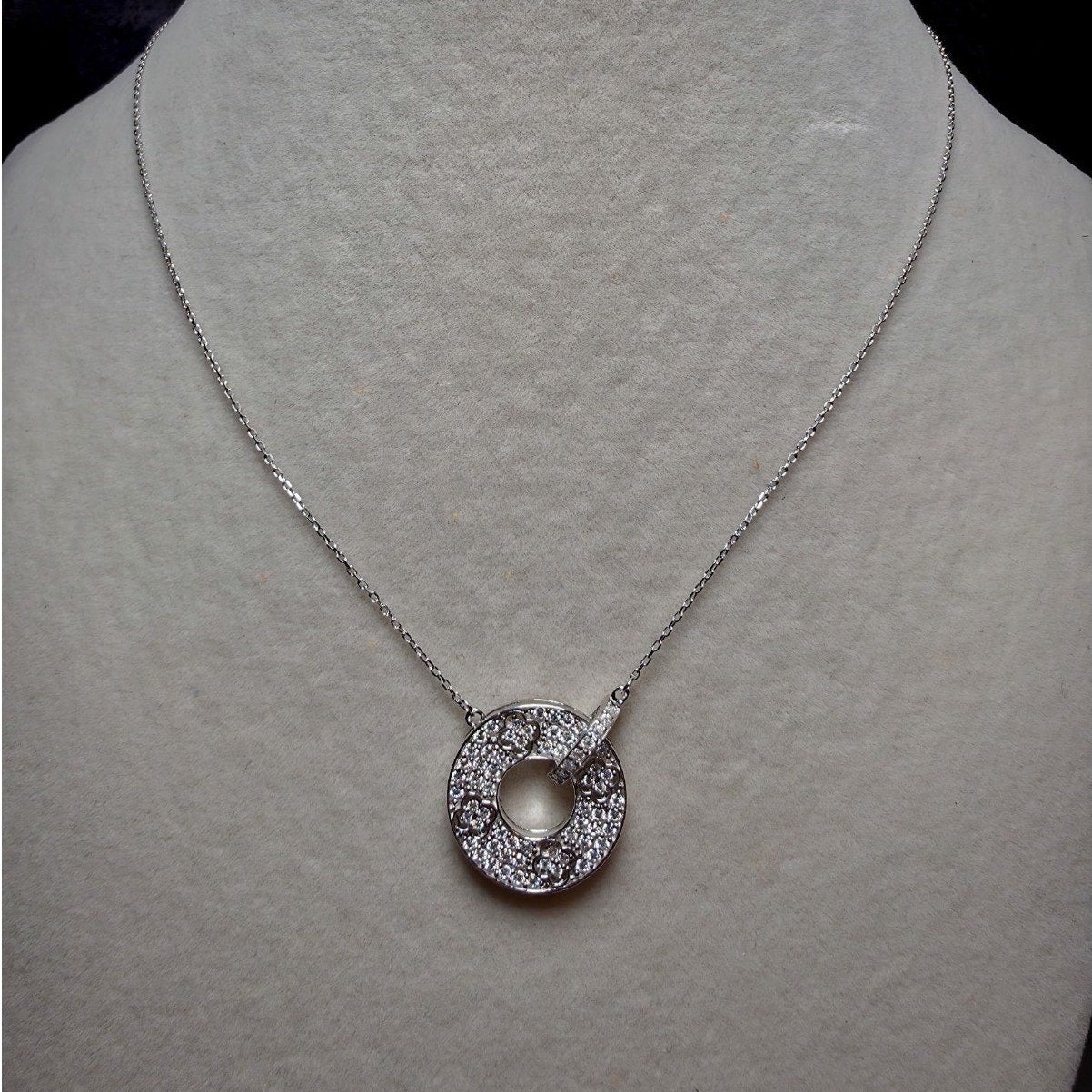 1.37 CTW Moissanite Clover Circle Pendant Necklace 18+1" 925 Silver