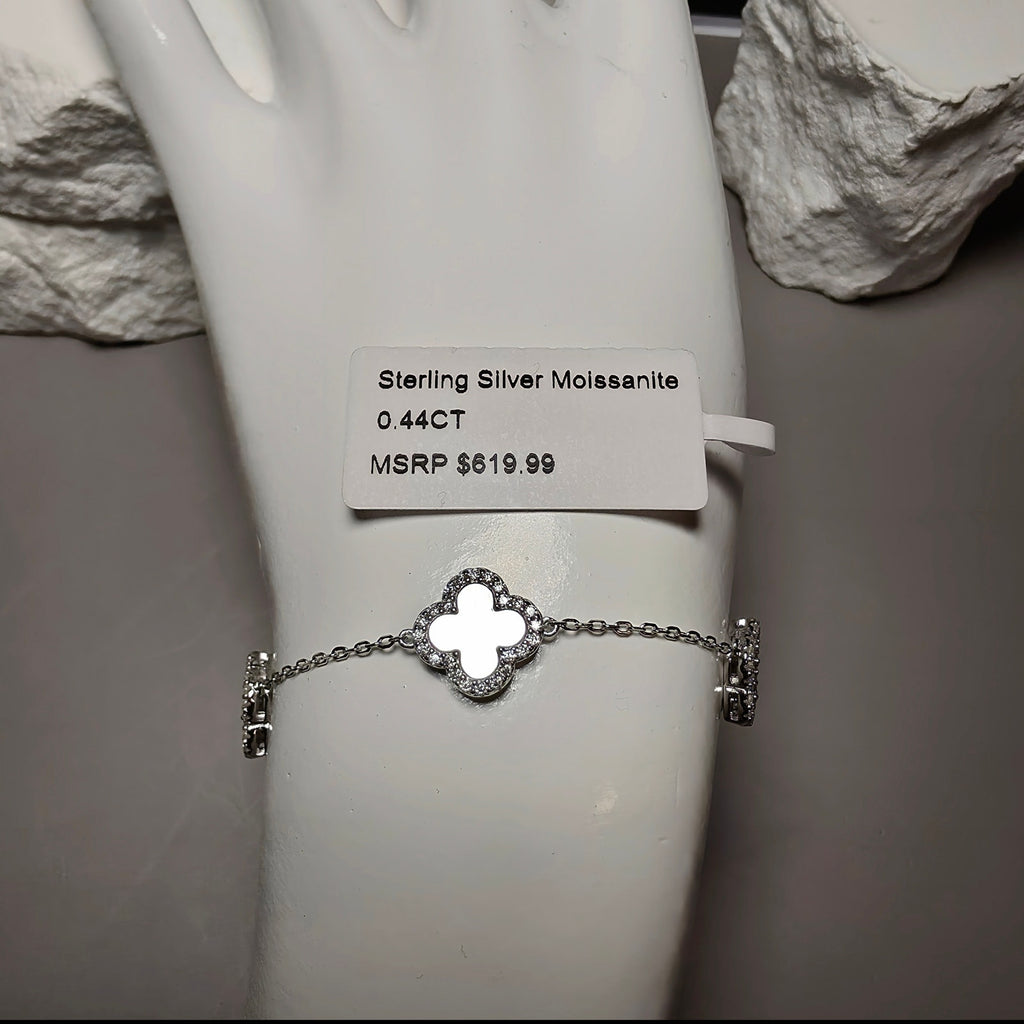7+1" 0.44ctw Moissanite Mother of Pearl Clover Bracelet 925 Sterling Silver