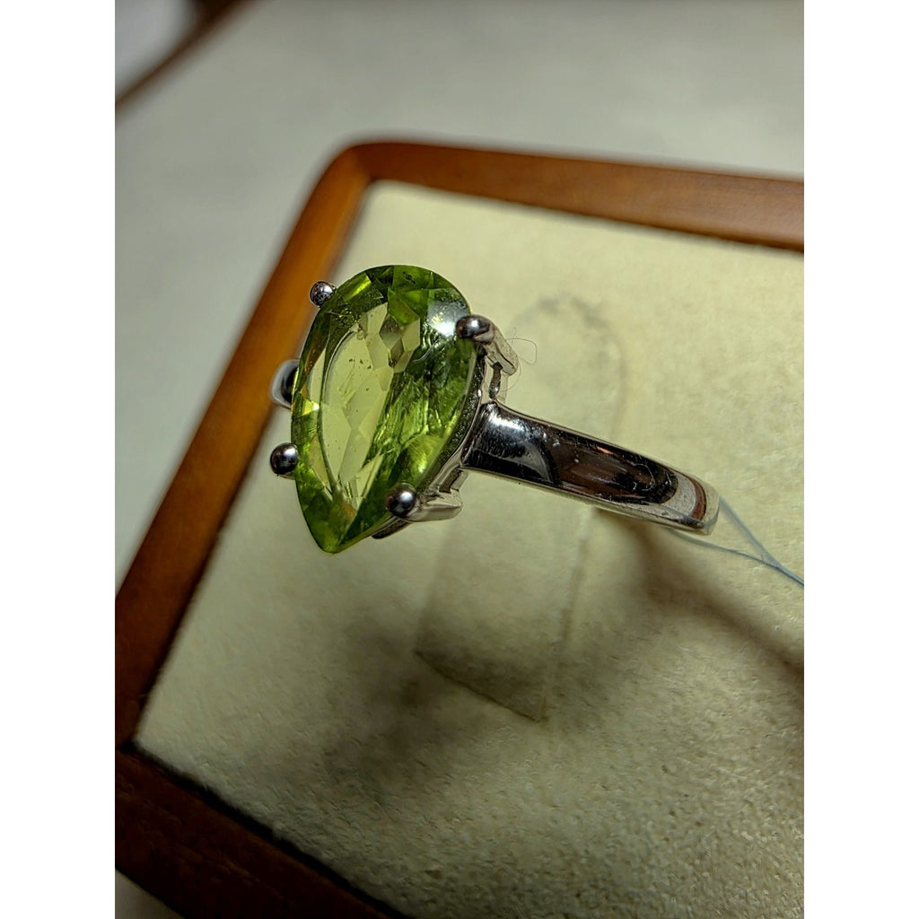 S6 Pear Natural Peridot Solitaire Ring Prong Set 925 Sterling Silver